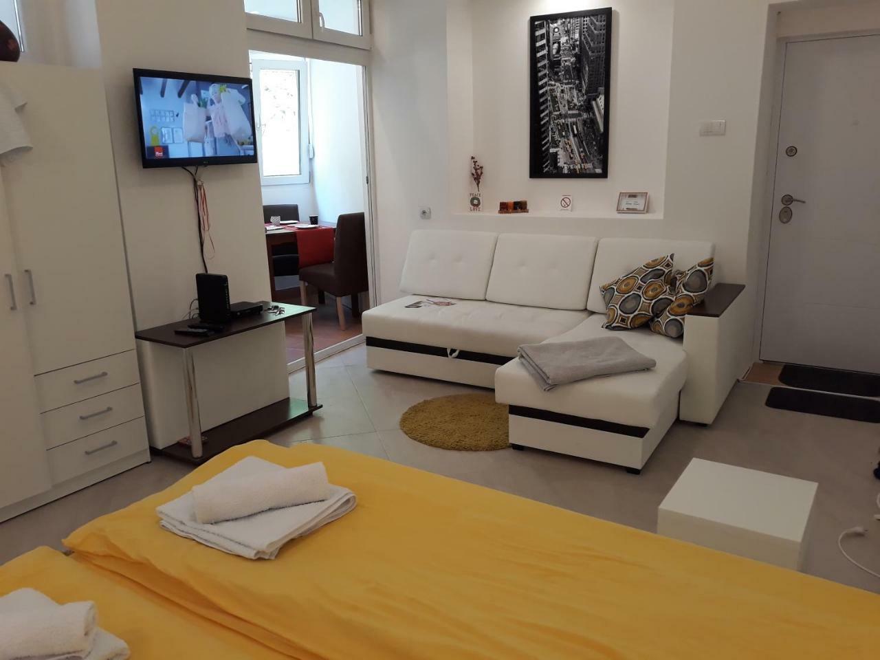 White Pearl Apartment เบลเกรด ภายนอก รูปภาพ